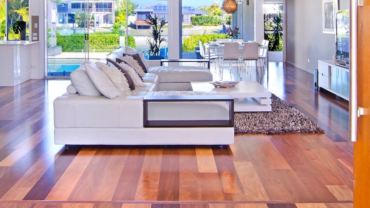 Bundall House | Seaclusion Waterfront Heated Spa+ Pool, Trampoline