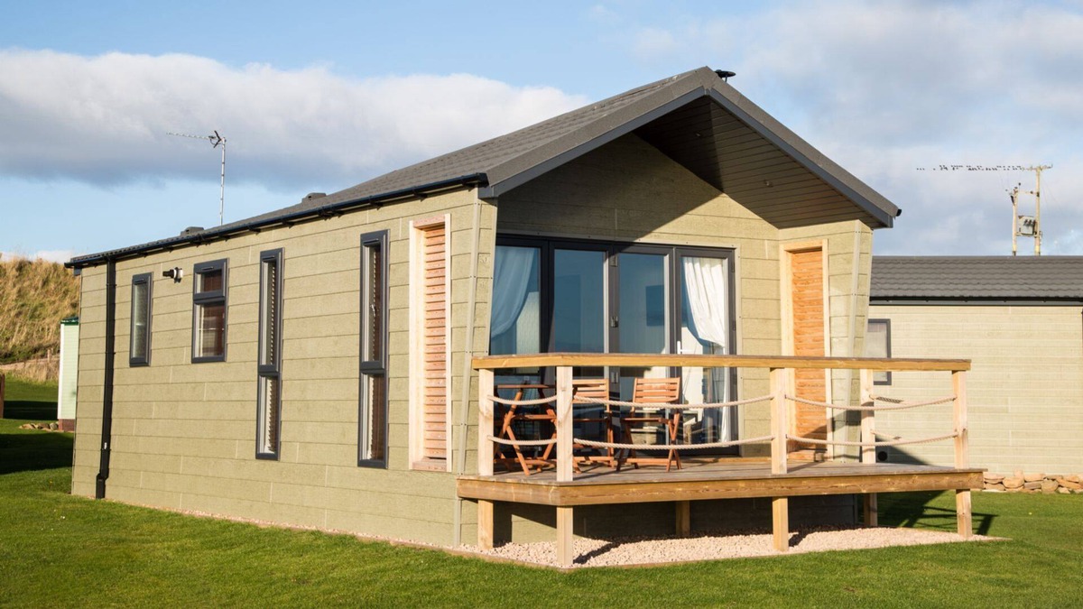 Anstruther Cabin | Seacrest Lodge (1 Bed) Pets - a lodge that sleeps 4 guests in 1 bedroom