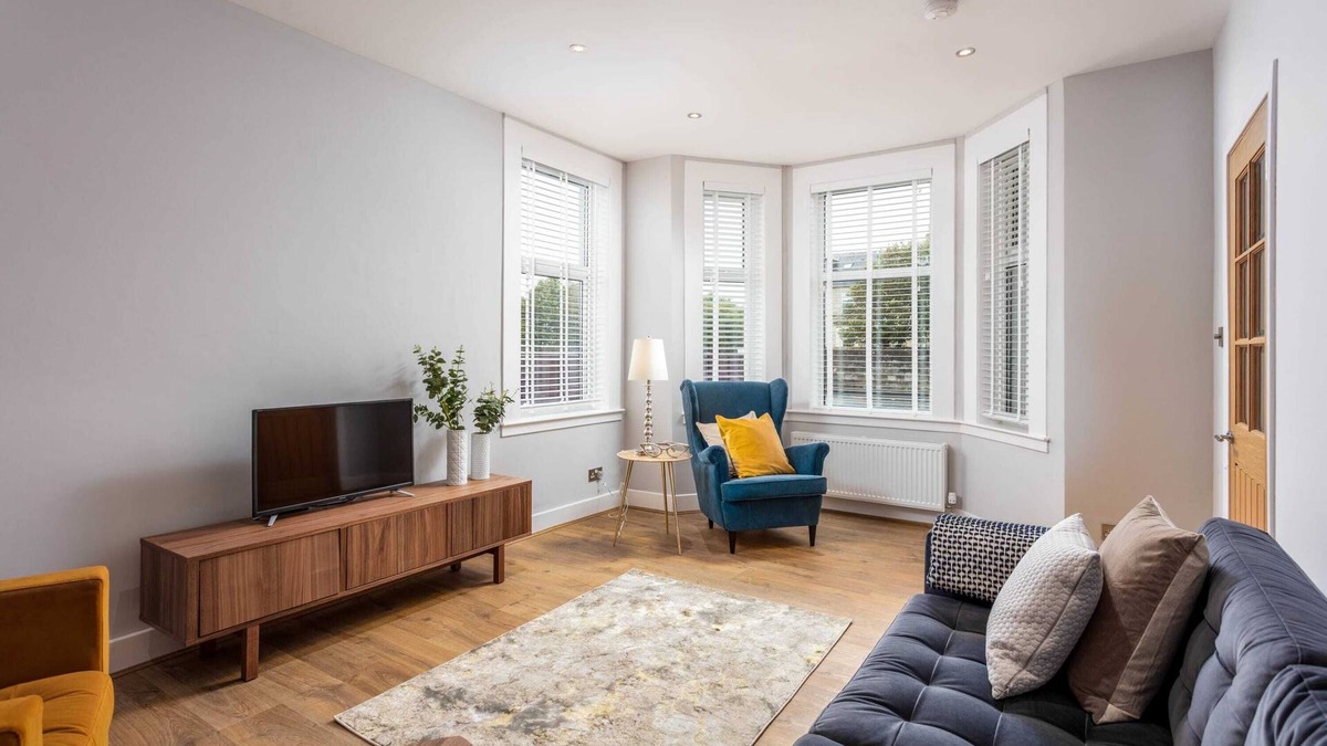 Ayr House | Seafield House - Donnini Apartments