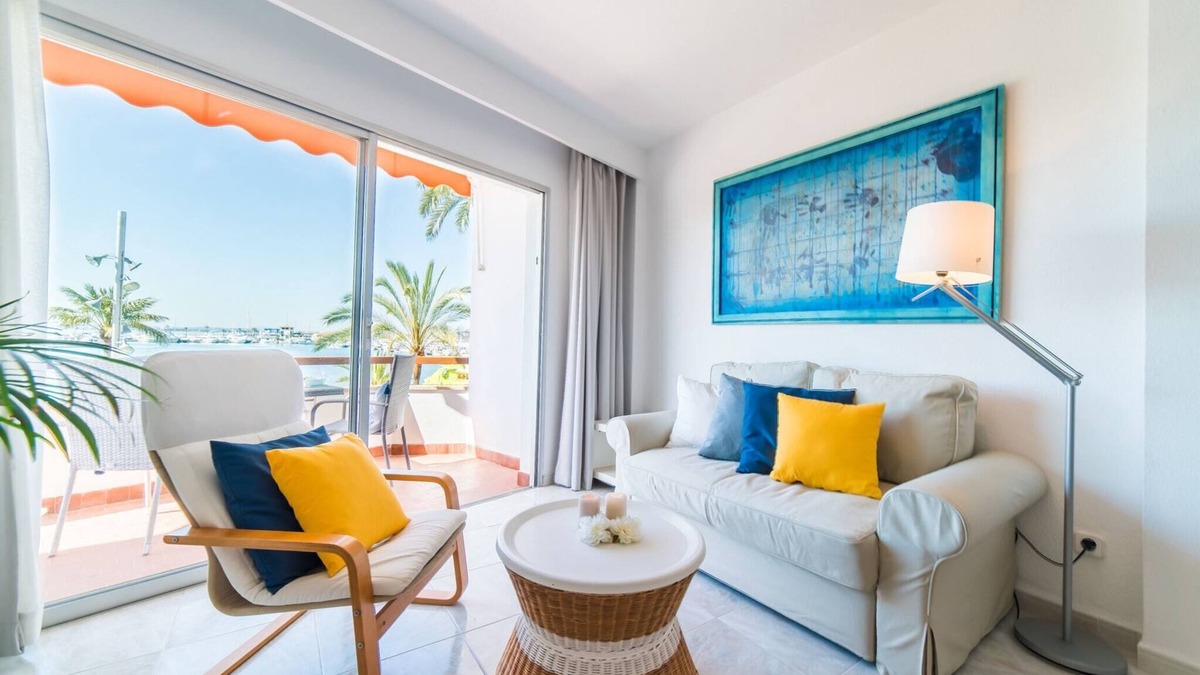 Alcudia Apartment | Seafront Charm in Alcudia