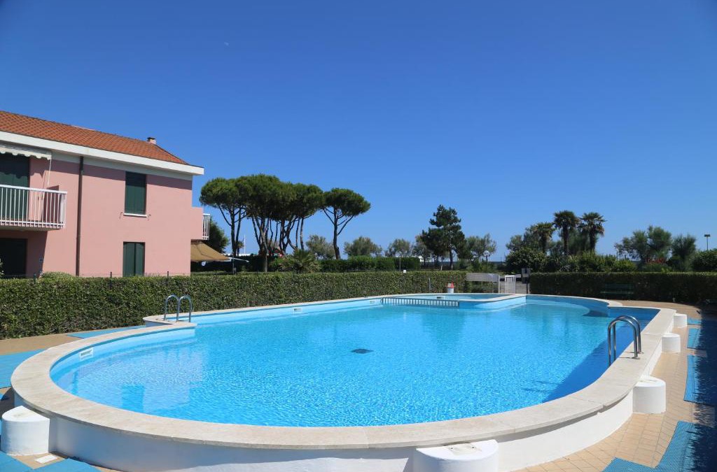 San Briccio House | Seafront Chill Escape
