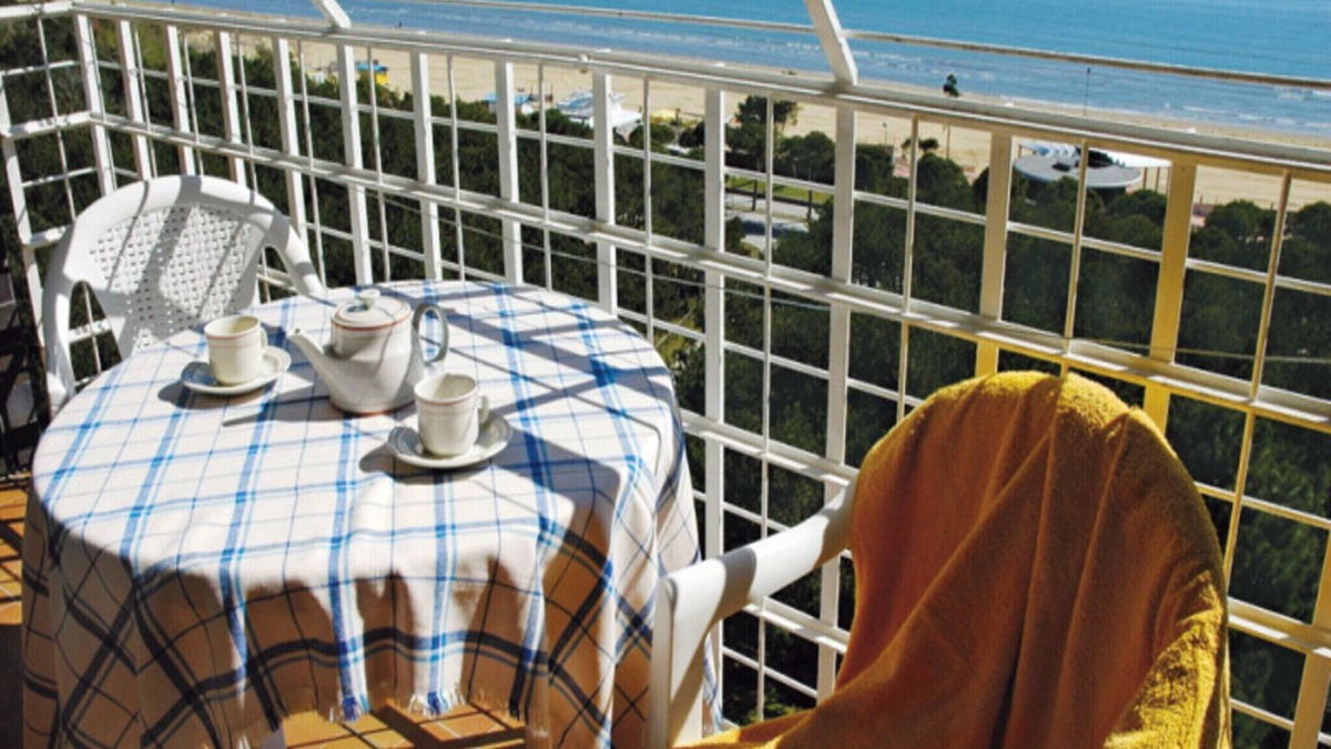 Lignano Pineta Apartment | Seafront flat with amazing view in Lignano Pineta