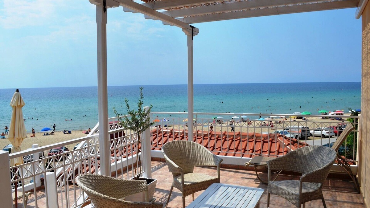 Nea Propontida Apartment | Seafront Holiday Home Olympia 6 on a Long Sandy Beach, GeoMare, 1st floor