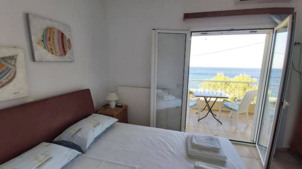 Lavreotiki House | Seafront House. Stunning sea view. Enjoy the sea and explore Athens