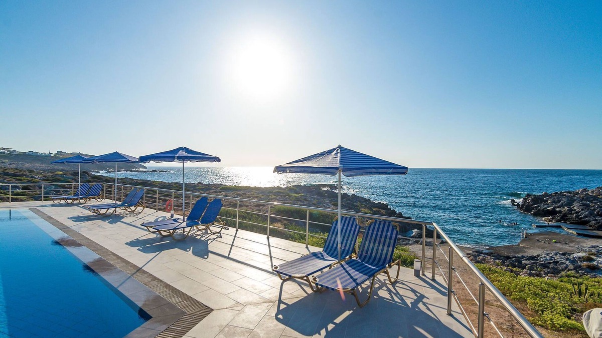Stavros Apartment | Seafront luxury apartment with amazing sunset view 2