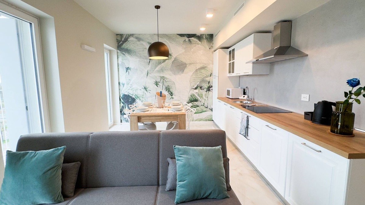 Chioggia Apartment | Seafront Modern Farmont Acquamarine Suite