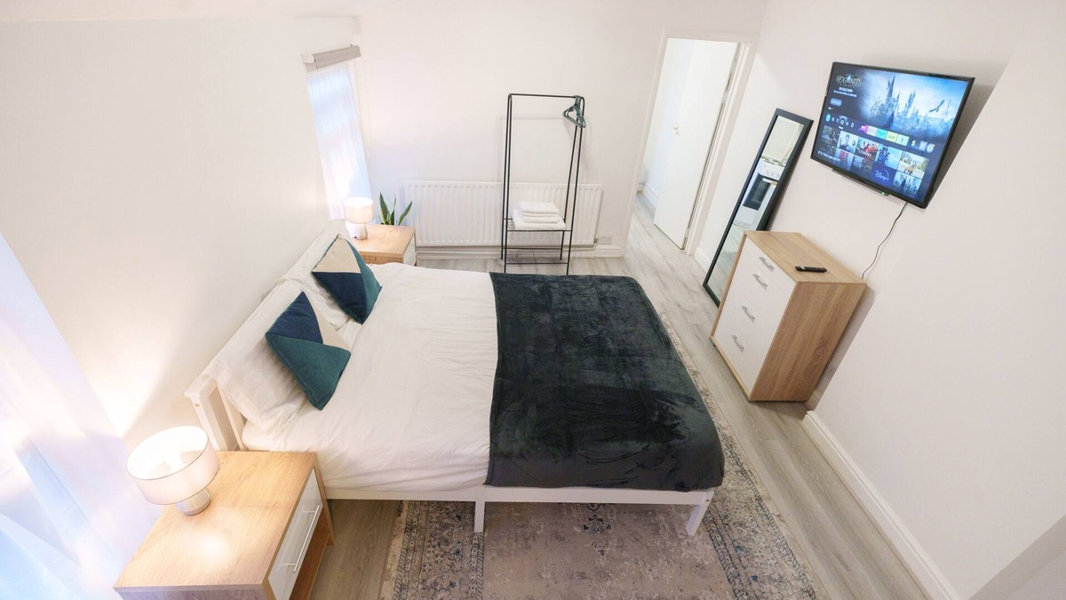 Cleethorpes Apartment | Seafront Retreat Studio Flat Cleethorpes Beach