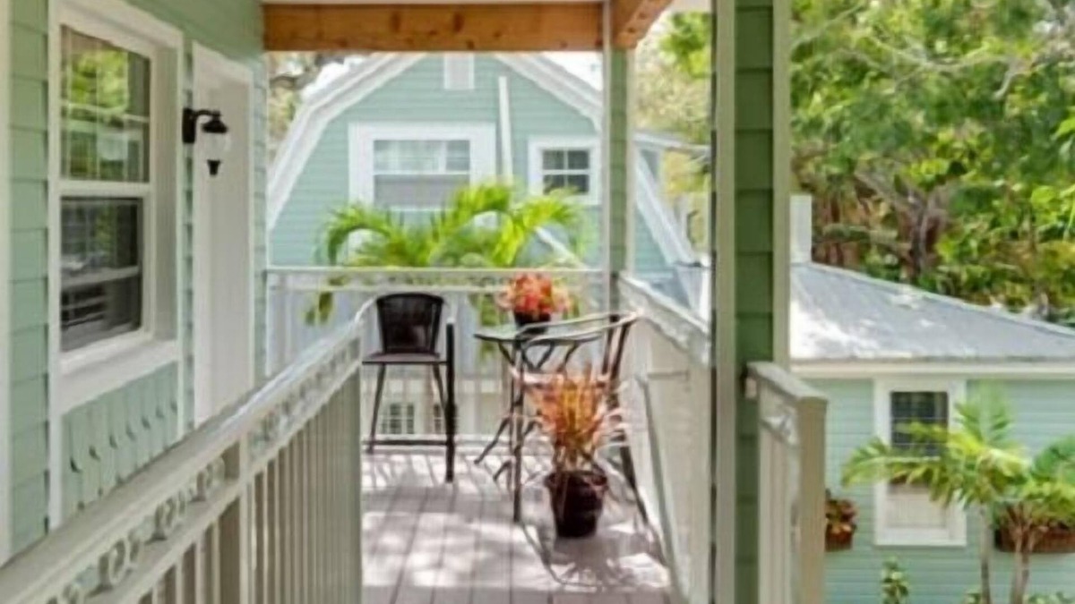 Melbourne Beach Bed & Breakfast | Seaglass Inn
