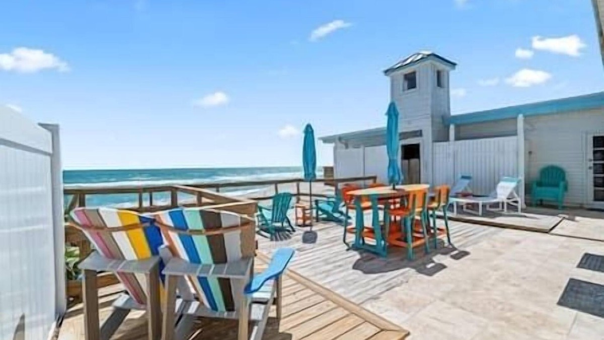 Melbourne Beach Cottage | Seagrape Beachfront Cottage - Direct waterfront, Family and Pet Friendly