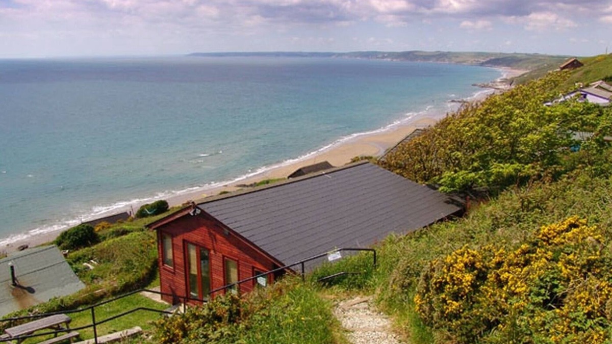 Saint John Cottage | SEAGULLS NEST, family friendly, with a garden in Whitsand Bay