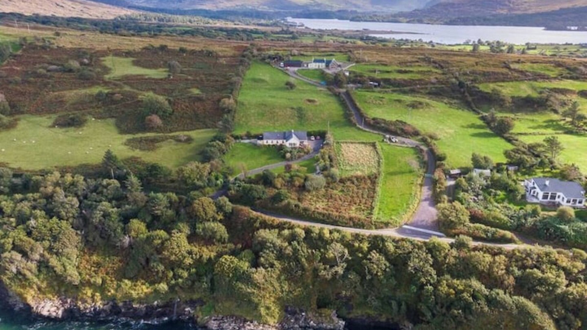 Lauragh House | Seahaven, a fabulous coastal retreat located on the Wild Atlantic Way, Co Kerry
