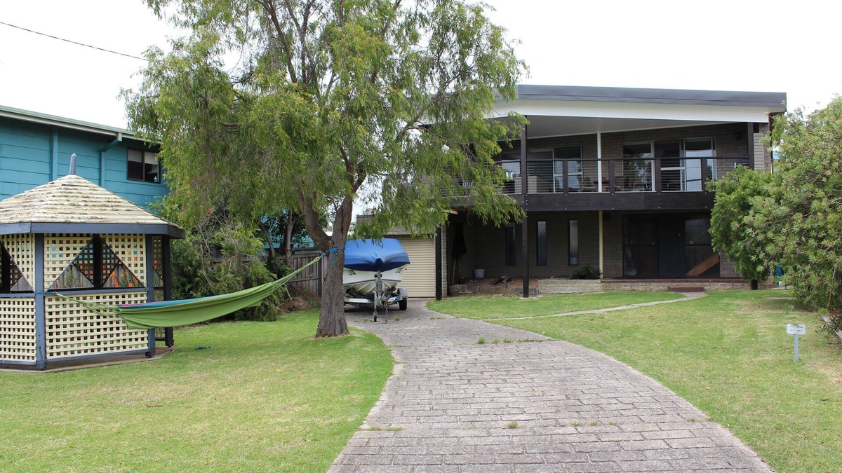 Ventnor House | Seahaven Escape - 100m beach
