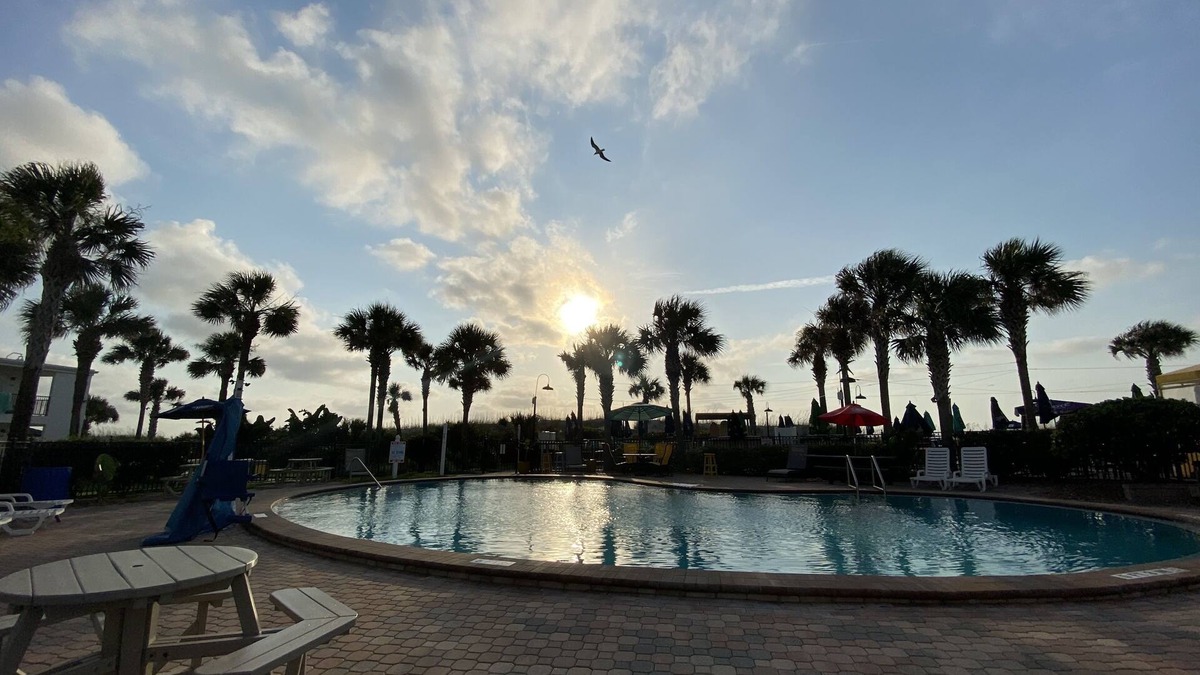 Neptune Beach Hotel | Seahorse Oceanfront Inn