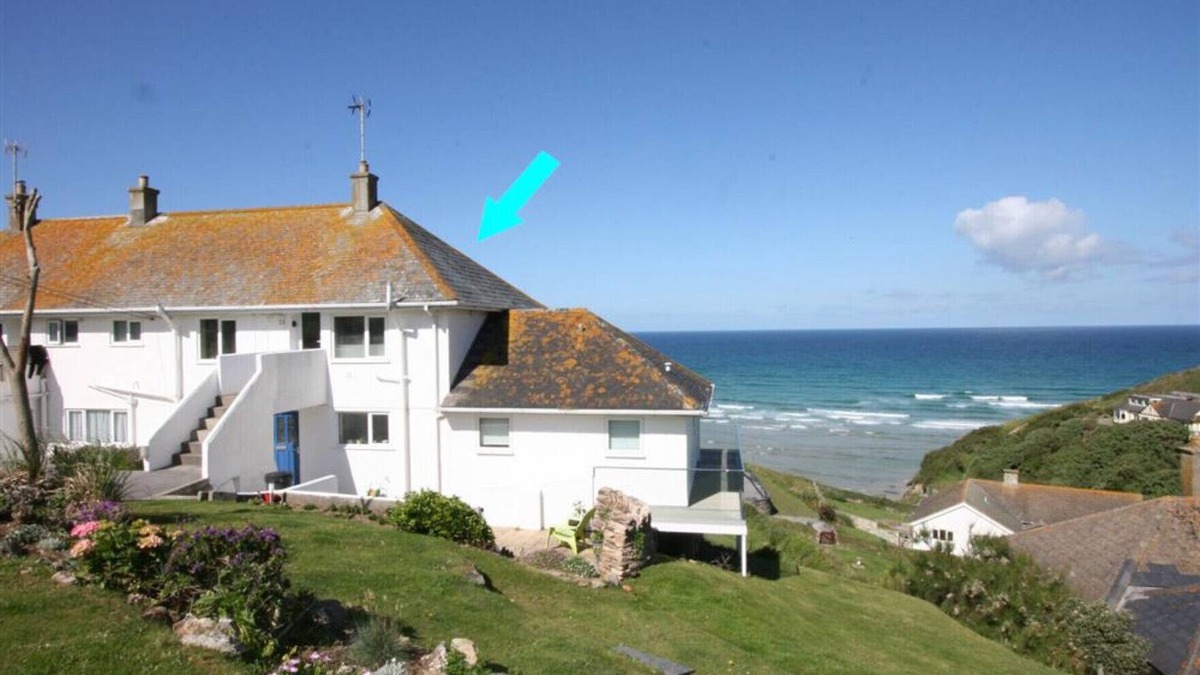 Trenance Cottage | Seahorses, Mawgan Porth with sea views