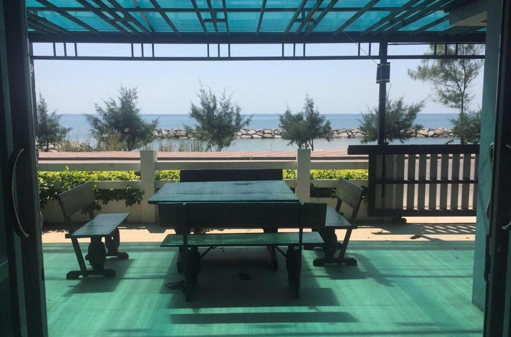 Noen Phra House | Sealife Private Beach Villa
