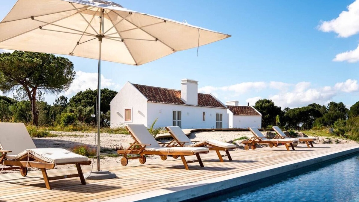 Grandola Apartment | Seamless luxury amid Comporta's rustic beauty