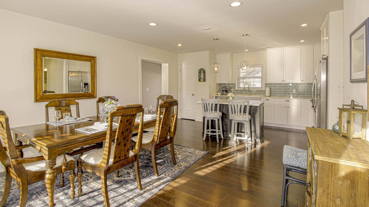 Mayo House | Searenity Stays, a Cozy Home