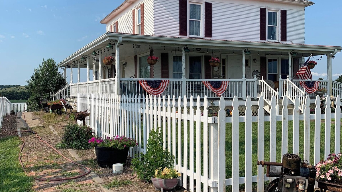 Weissert Other | Sears & Robuck Home on the Range!nWhere the deer graze and the windmills turn.