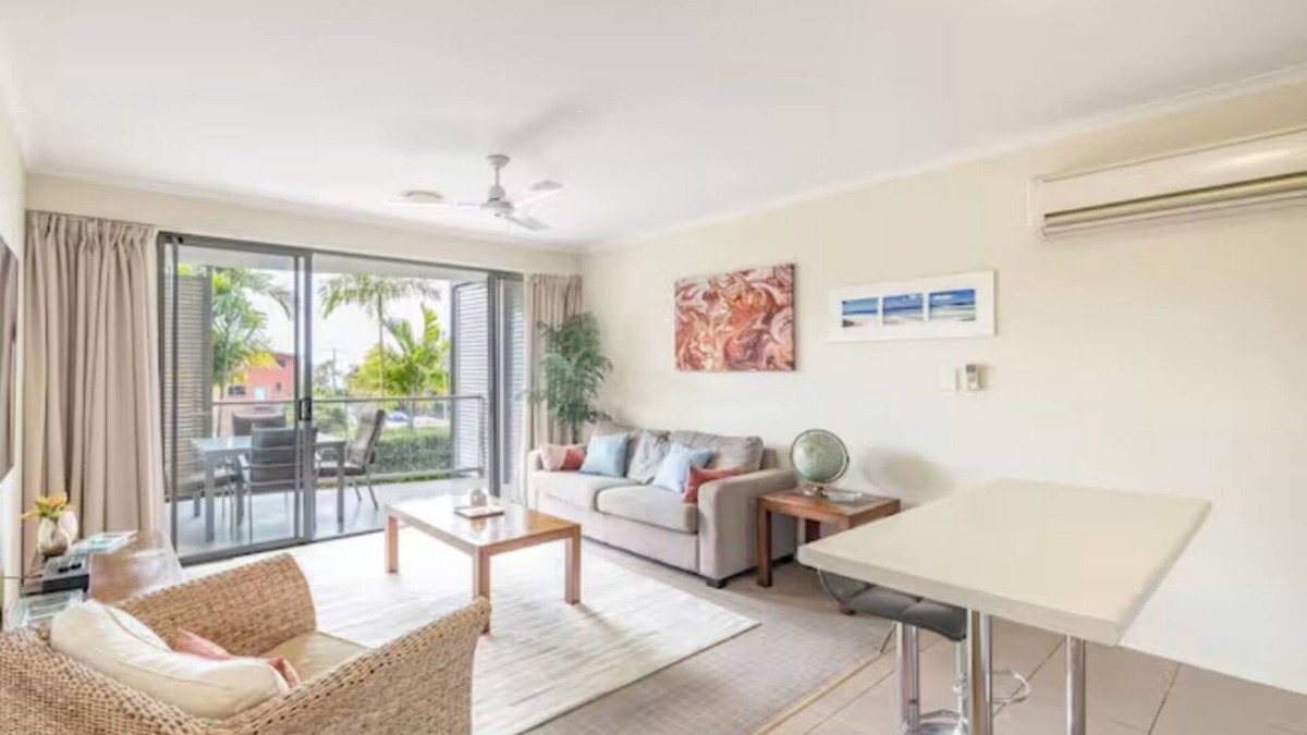 Airlie Beach Apartment | Seasalt@Airlie Beach - Best Location 1bed Apt , Private Spa