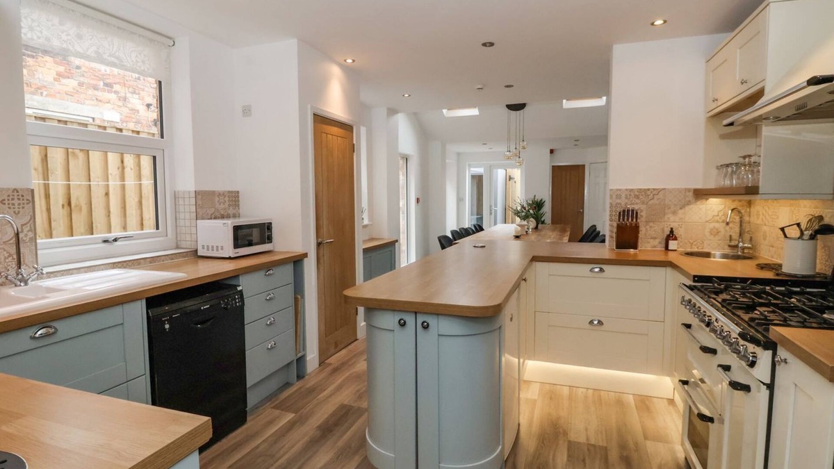 Muston Cottage | Seascape Villa