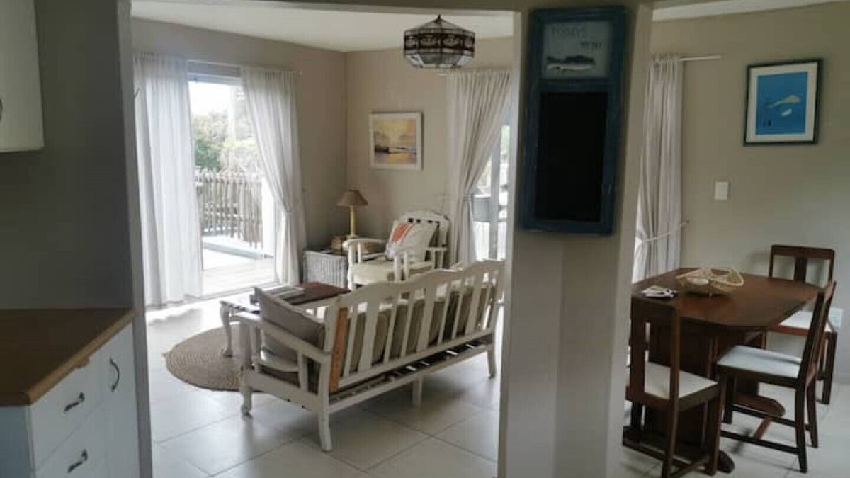 Umkomaas Bed & Breakfast | Seascapes Cottage