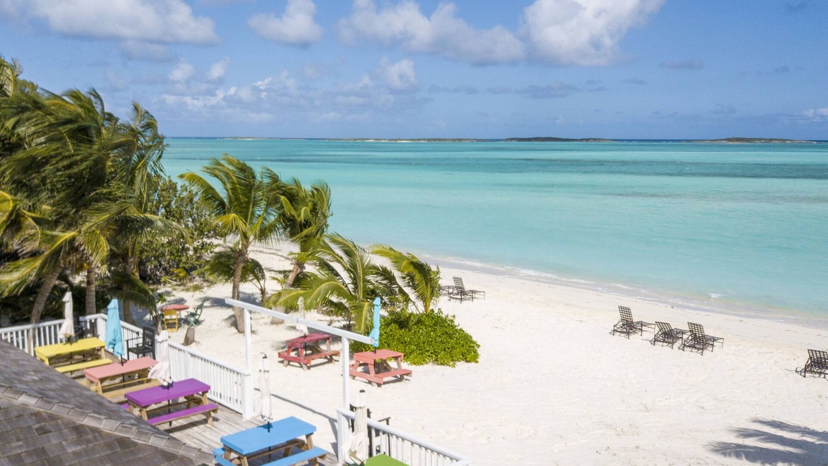 Rolleville Hotel | Seashell Room: Sandy Isle Escapes -formally Shoreline Beach Club