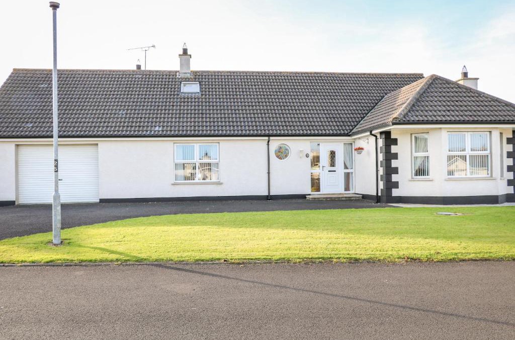 Castlerock House | SeaShells