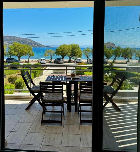 Porto Rafti Apartment | Seashore Happiness Apartments