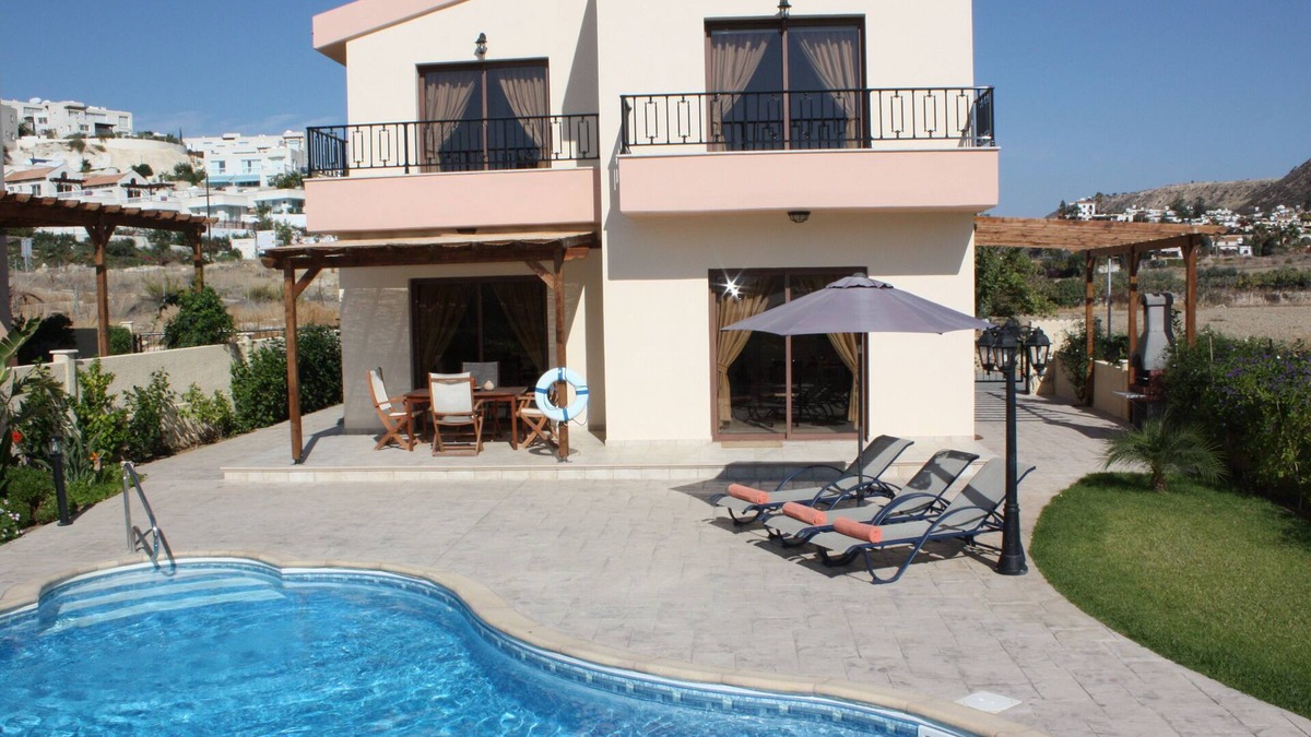 Pissouri Villa | Seaside 2-Bedroom Villa with Private Pool, Garden & WiFi – Your Perfect Escape!