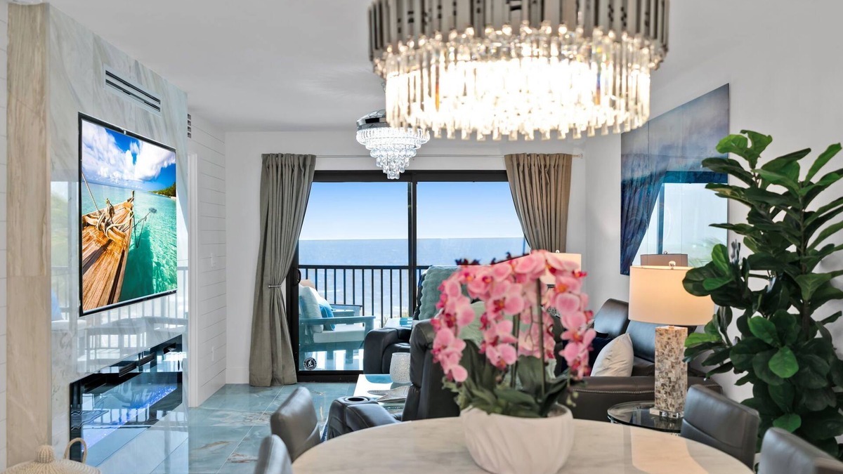 Mid Island Condo | SEASIDE 408. Sea La Vie is a luxurious BEACHFRONT 2BR/2BA Condo in FMB