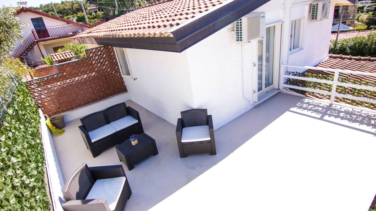 Costa Saracena-Castelluccio House | Seaside cottage in residence