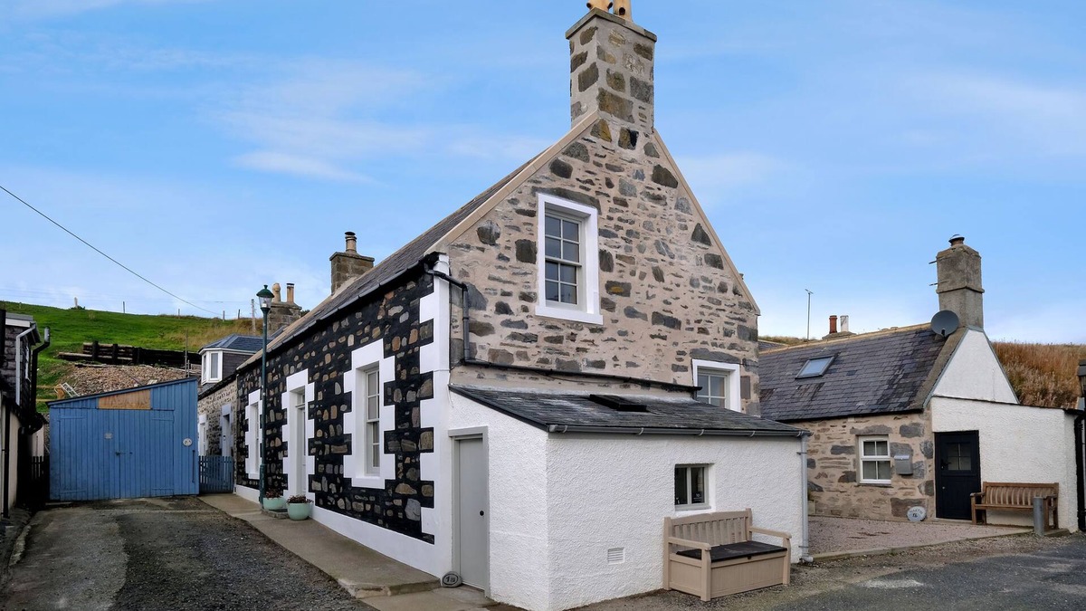 Banff House | Seaside cottage located in Sandend