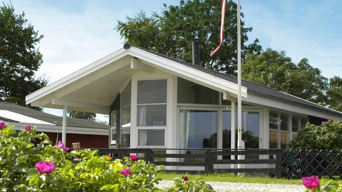 Hasmark Strand House | Seaside Gem with Views - By Traum Ferienwohnungen