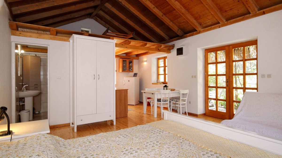 Jelsa House | Seaside holiday house Cove Grebišće, Hvar (K-3375)