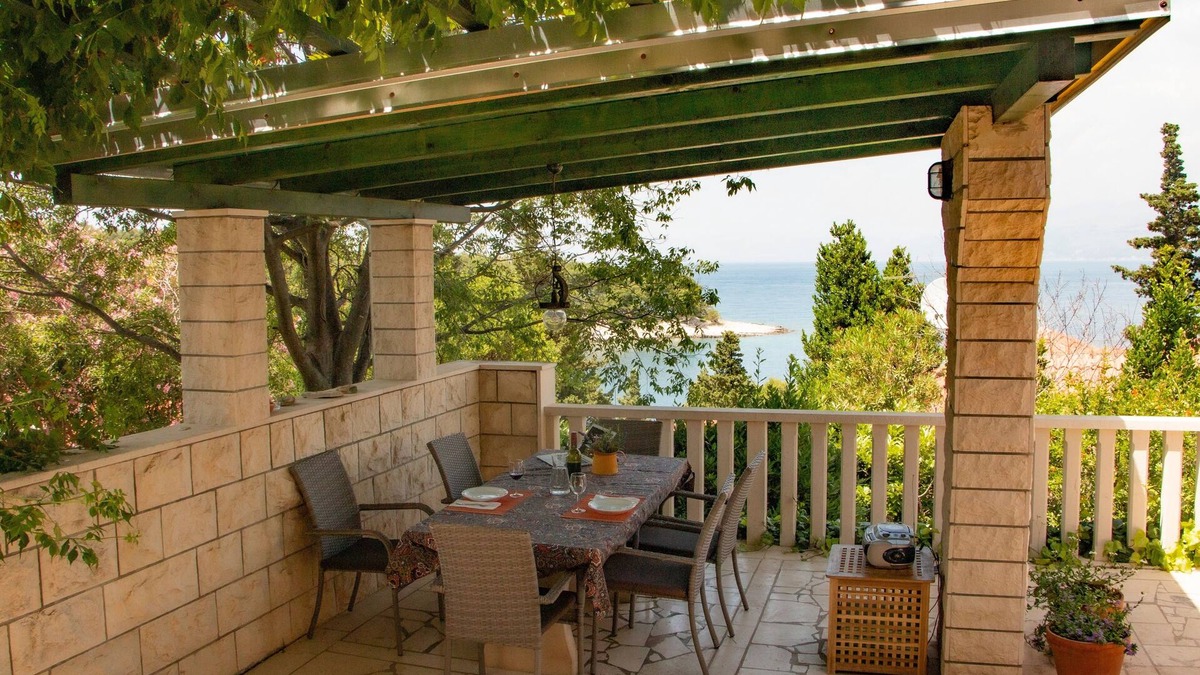 Splitska House | Seaside holiday house Splitska, Brač (K-5668)
