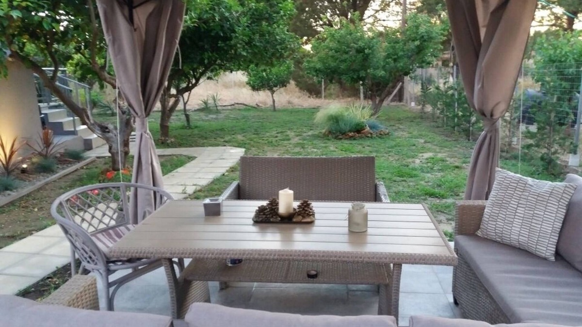 Katakolo Villa | Seaside House for 8 close to Olympia & the beach