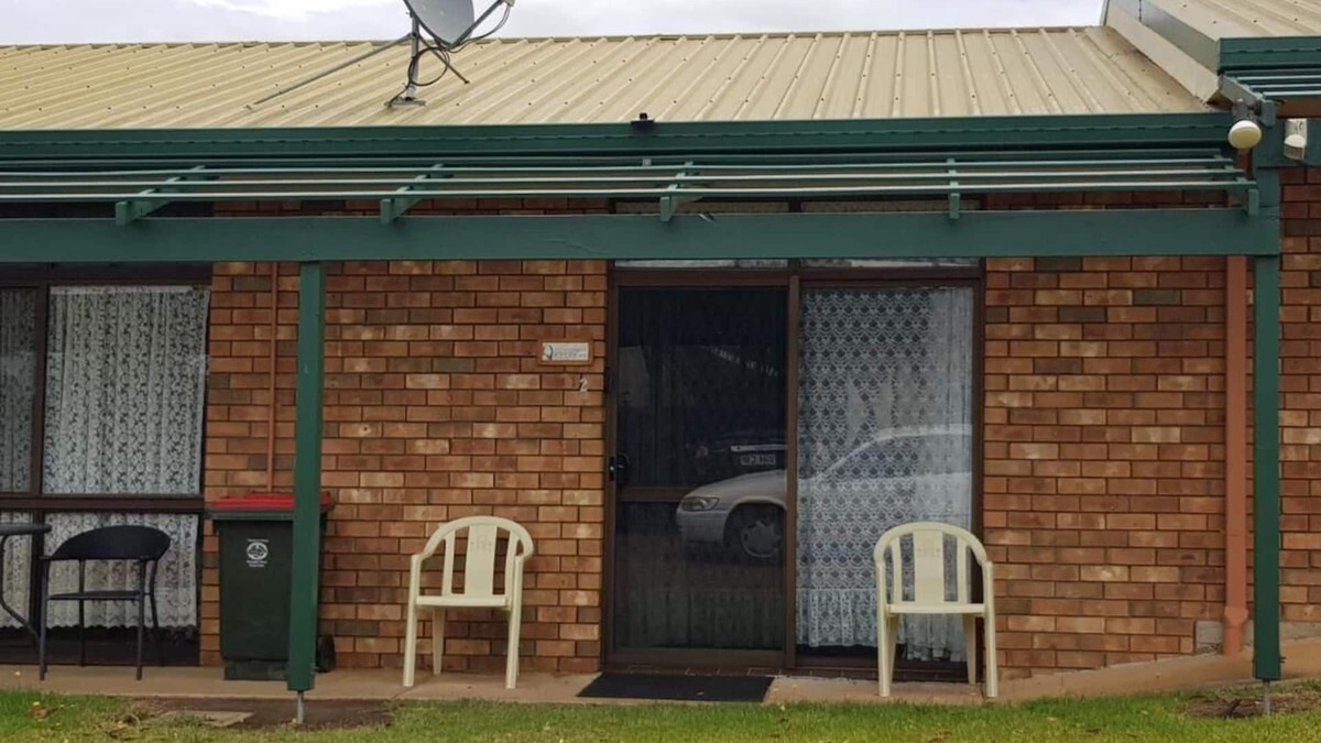 Kingscote Apartment | Seaside Lodge-Esplanade/Buller in Kingscote-pay half now then half on arrival