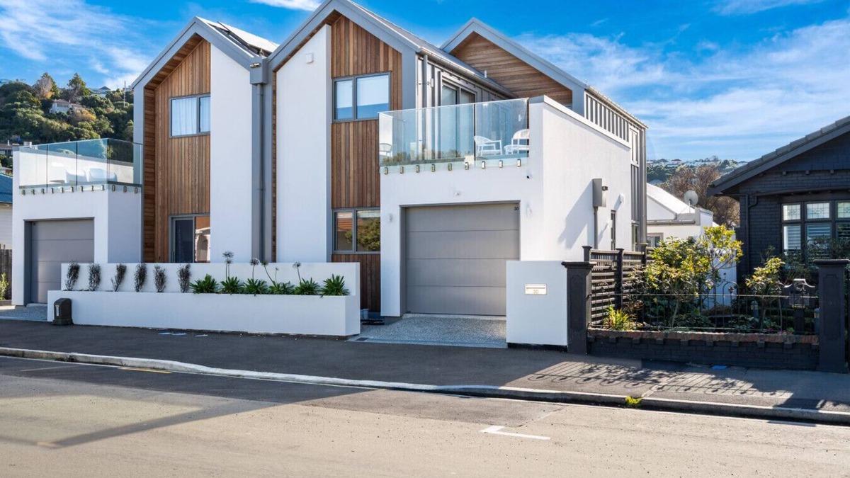 St. Clair House | Seaside Luxe in St CLair