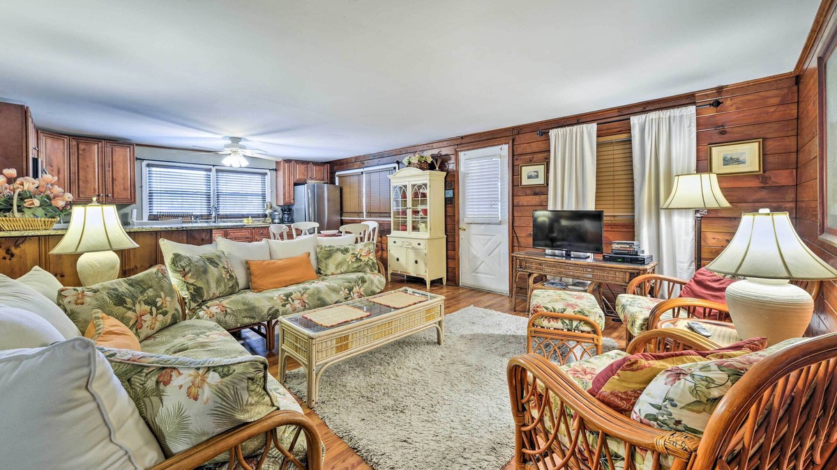 Ortley Beach Apartment | Seaside Park Apt: Outdoor Shower, Walk to Beach!