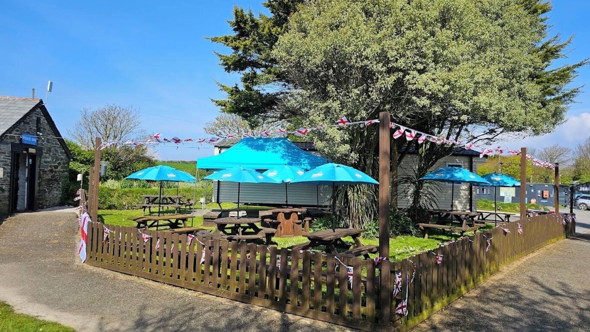 Newquay Cabin | Seaside Retreat Caravan in Newquay