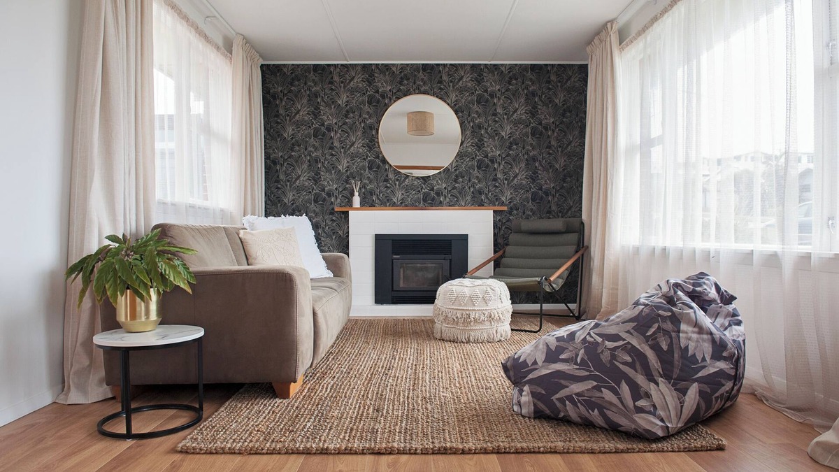 Timaru House | Seaside Retreat - Stylish, newly renovated oceanside property