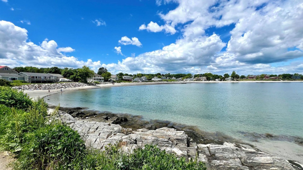 Portland Apartment | Seaside Retreat in Cape Elizabeth. Walk to 2 Beaches, restaurants + coffee shops