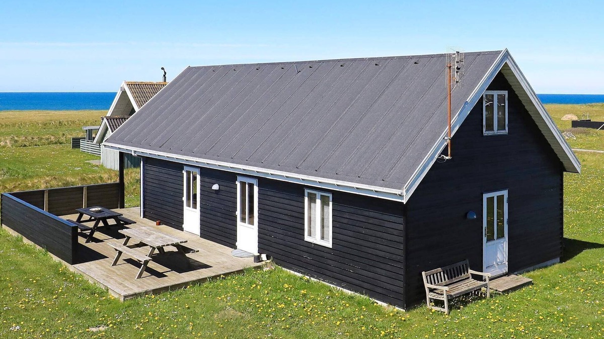 Lonstrup House | Seaside Serenity in Lonstrup-By Traum