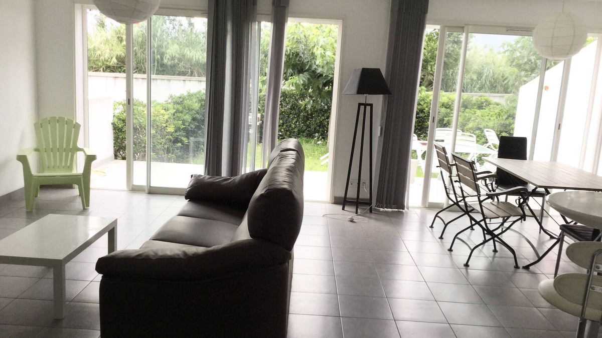 Pineto House | Seaside t3 garden