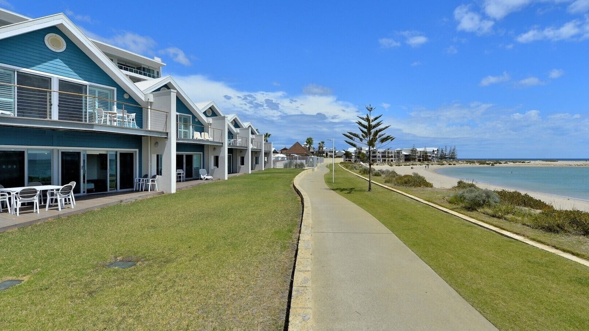 Mandurah Apartment | Seaside Villa 10.1 - 1 Bedroom Apartment