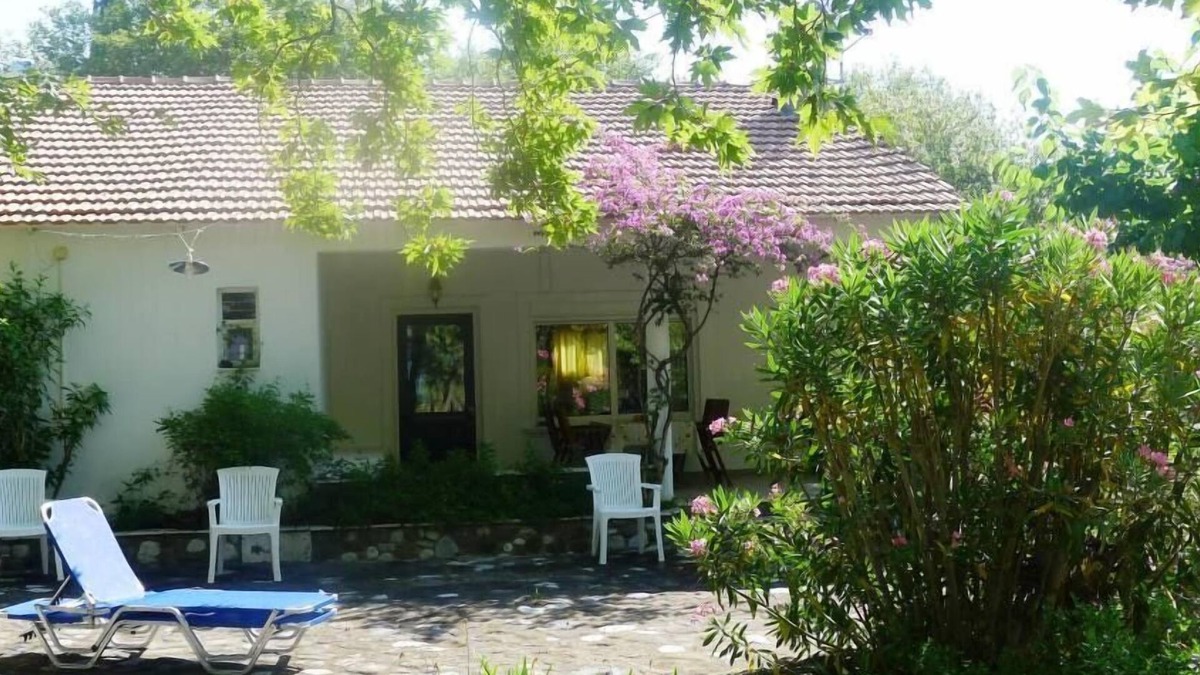 Marathias House | Seaside villa for ideal vacations in Greece
