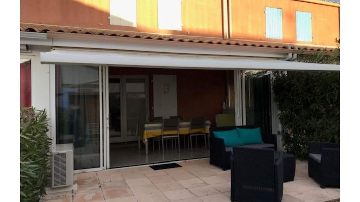 Portiragnes-Plage Villa | Seaside villa, Wifi, secure residence with swimming pool