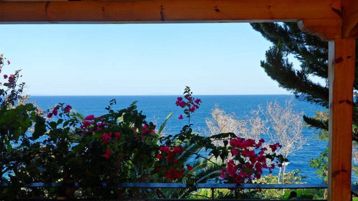 Arkadiko Chorio Villa | Seaside Villa in Greece