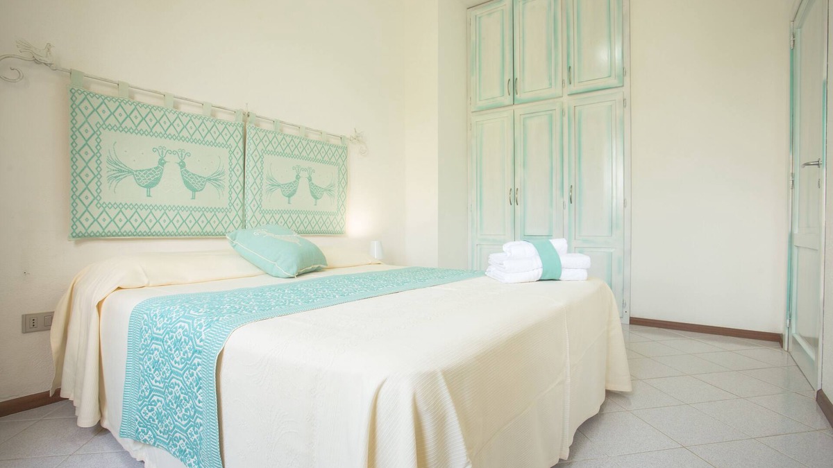 Case Peschiera-Lu Fraili House | Seaside villa surrounded by a lovely garden