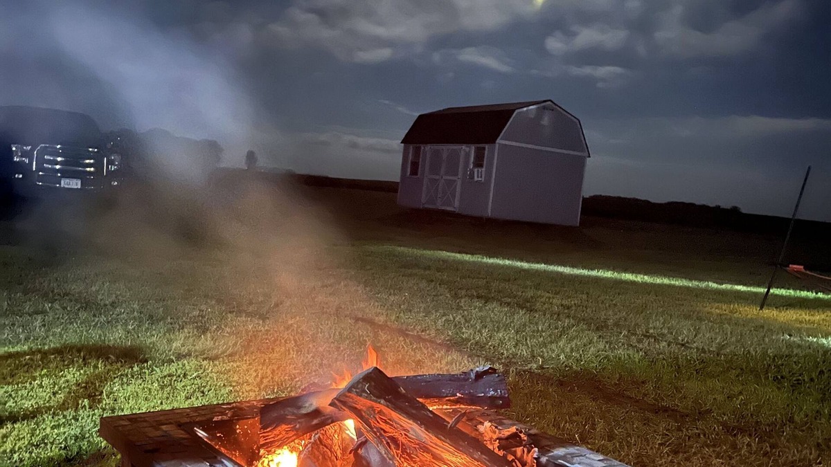 Clay County Cabin | Seasonal Cabin